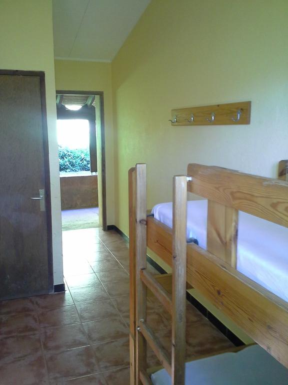 Casa De Colonies La Cadamont Hostel *
